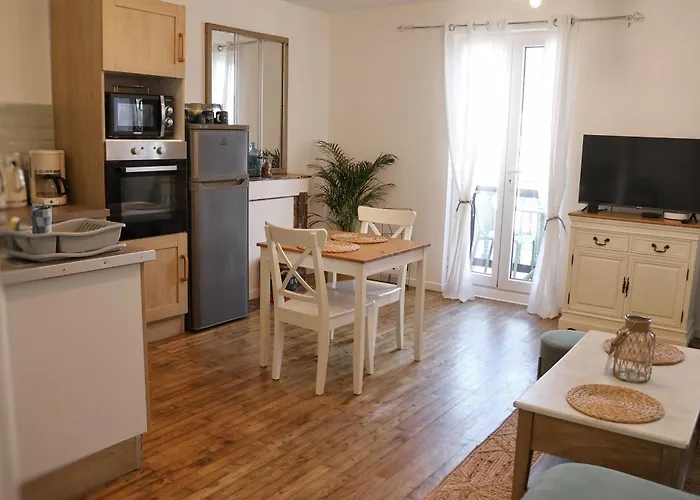 Le 8 ∙ Cosy Avec Balcon Vue Sur